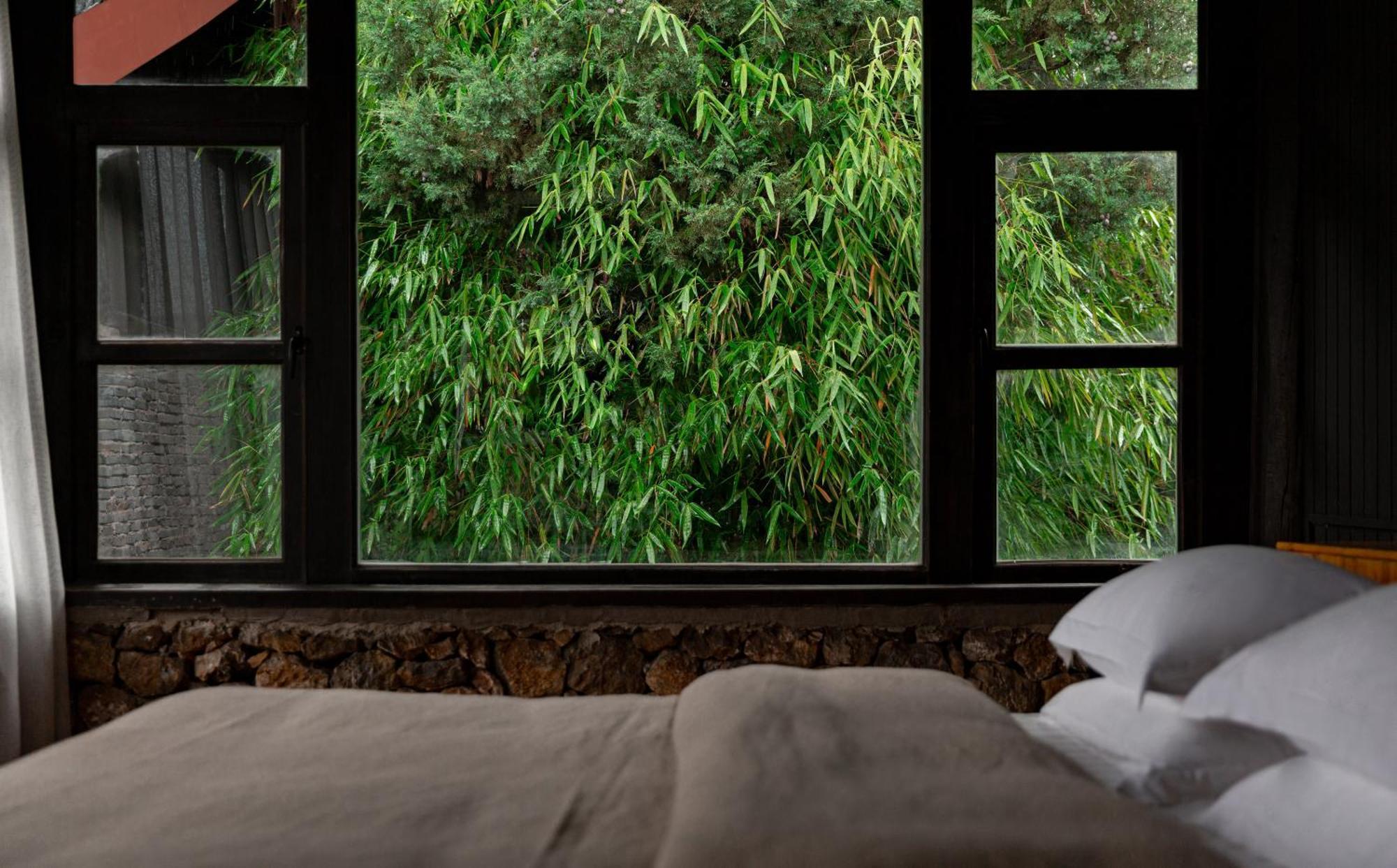 Adonis Inn Lijiang Лицзян Экстерьер фото