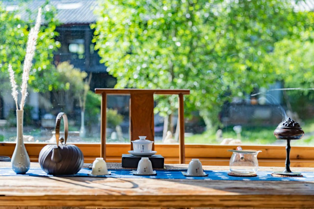 Adonis Inn Lijiang Лицзян Экстерьер фото